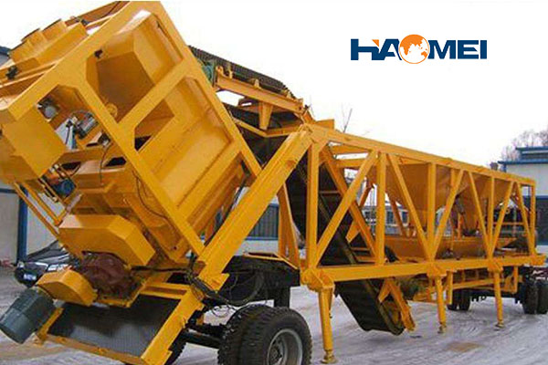 This shows a mobile concrete mixing plant.