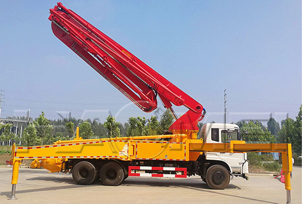 small concrete pump truck