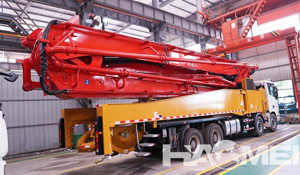 concrete pump boom truck