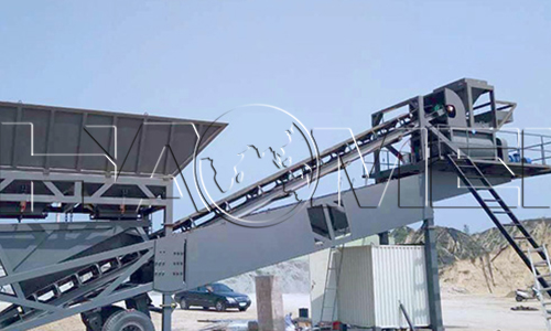 a mobile batching plant with a belt conveyor