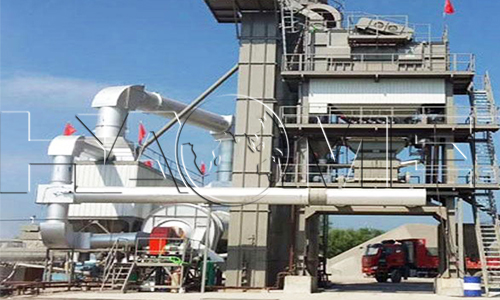 asphalt mixing plant in working