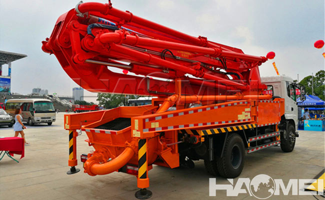 concrete pump truck price new